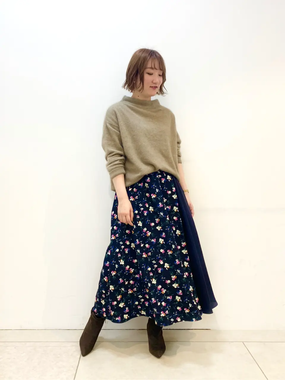 組曲 石井 コーディネート画像