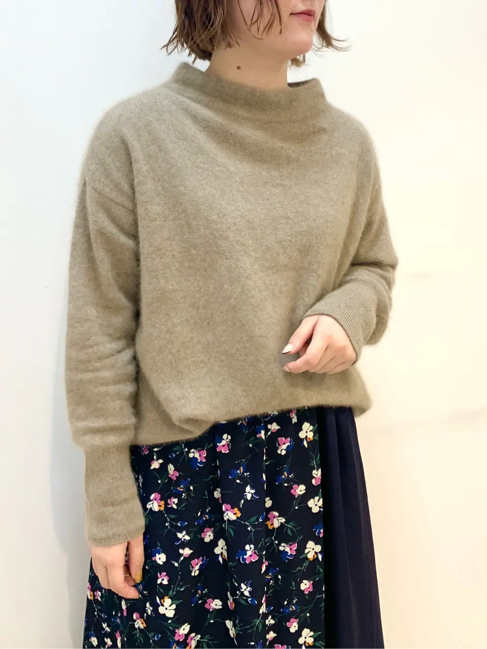 組曲 石井 コーディネート画像