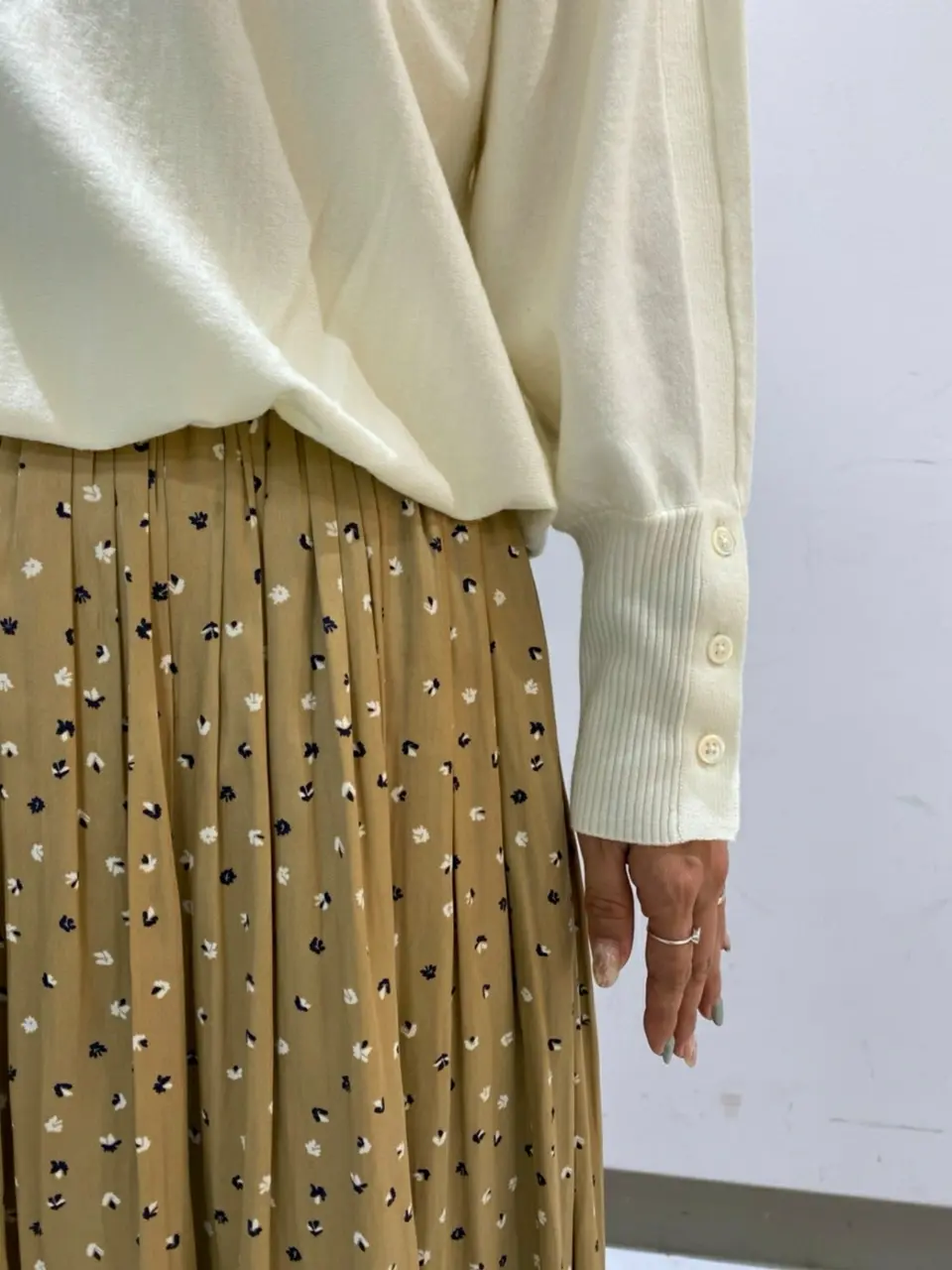 組曲 豊島 コーディネート画像