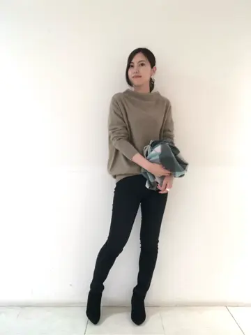 組曲 岩田 コーディネート画像