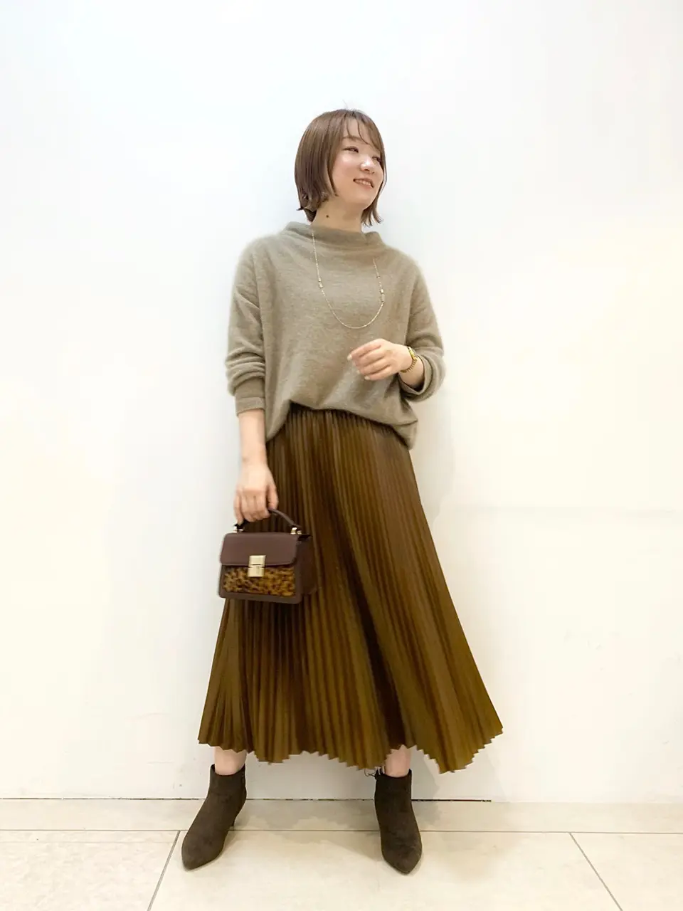 組曲 石井 コーディネート画像