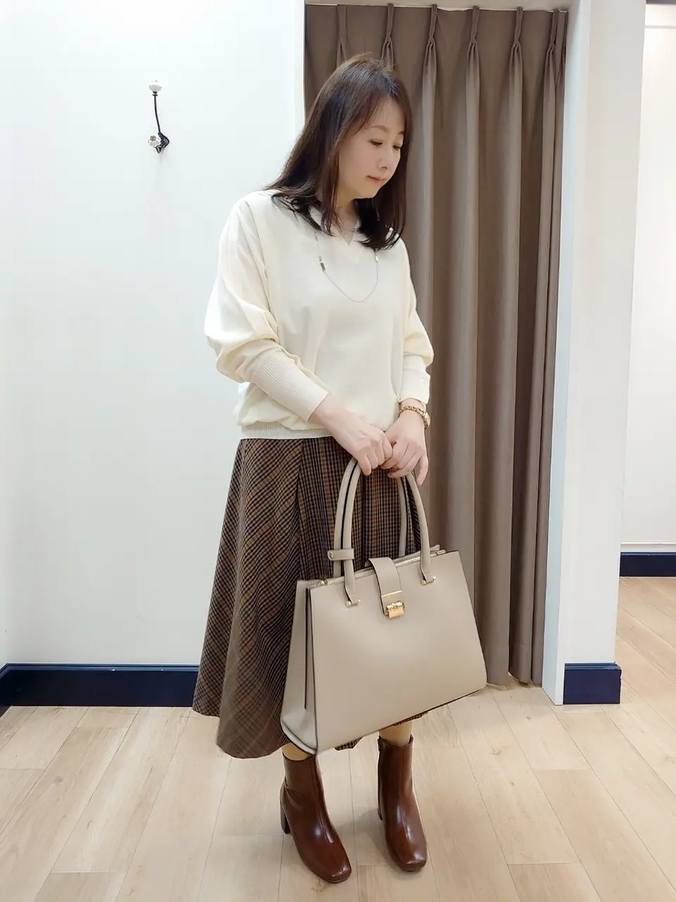 組曲 スタッフ コーディネート画像