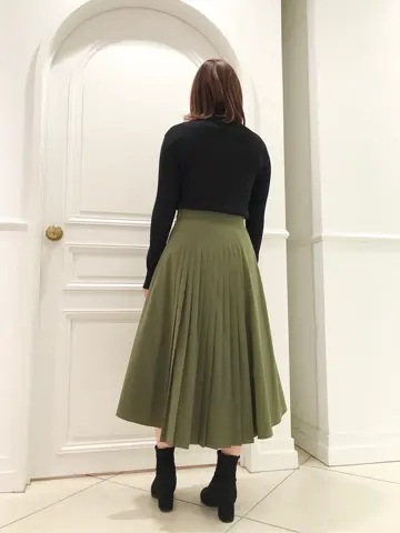 組曲 戸澤 コーディネート画像