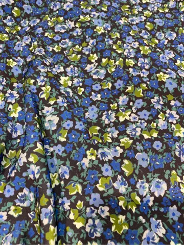 組曲 鈴木 コーディネート画像