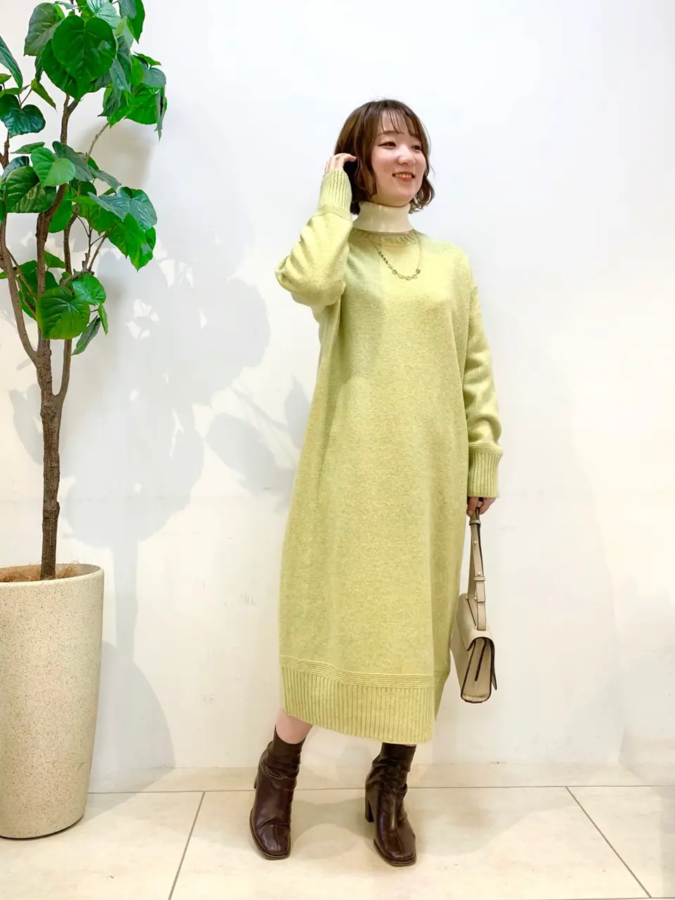 組曲 石井 コーディネート画像