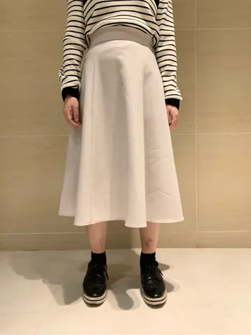 組曲 L 時本 コーディネート画像