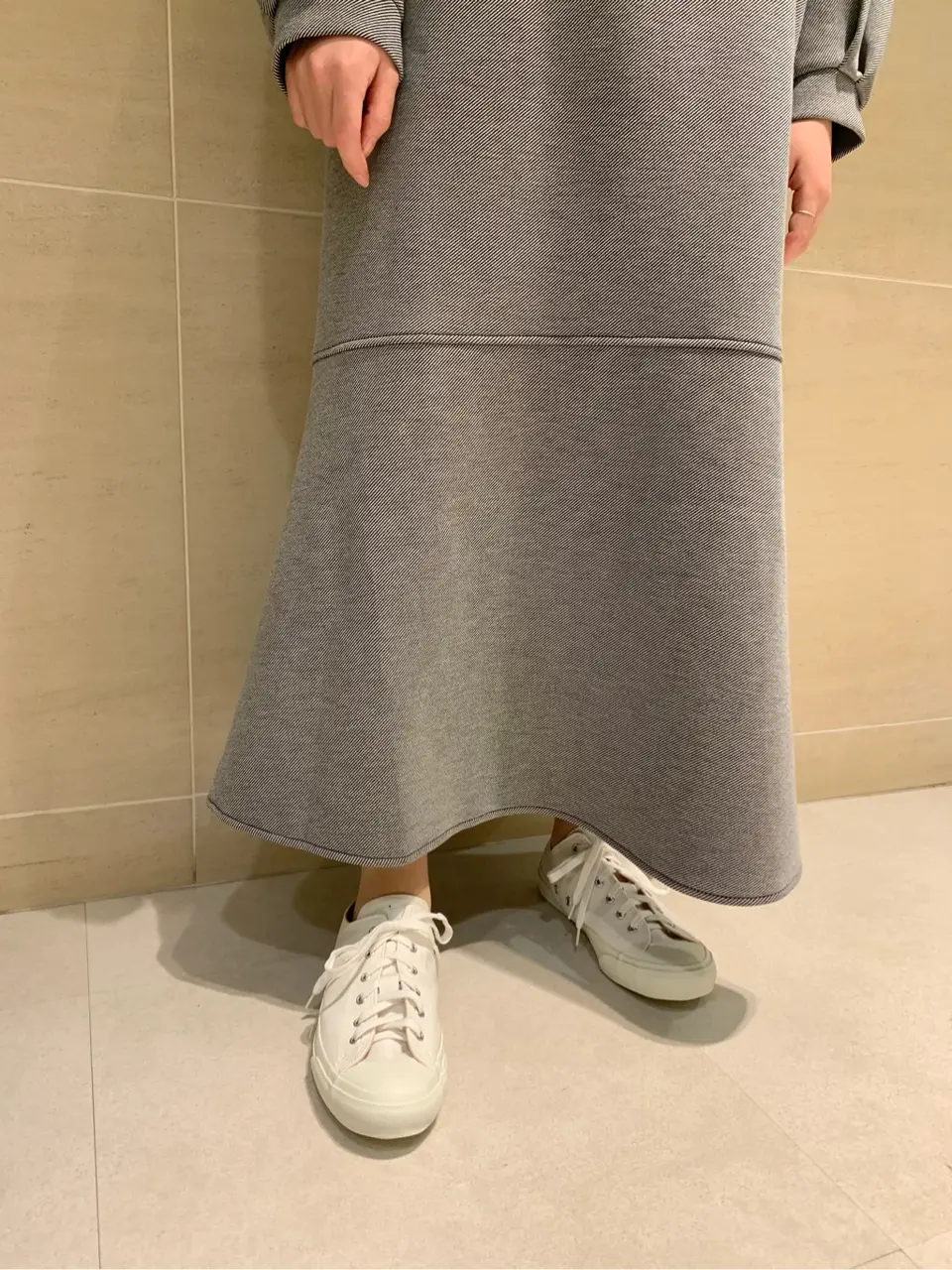 組曲 L 時本 コーディネート画像