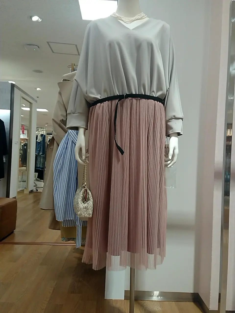 組曲 L 平良 コーディネート画像