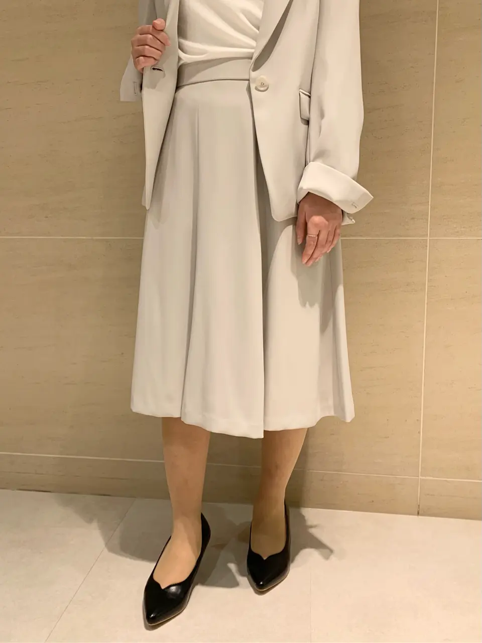 組曲 L 時本 コーディネート画像