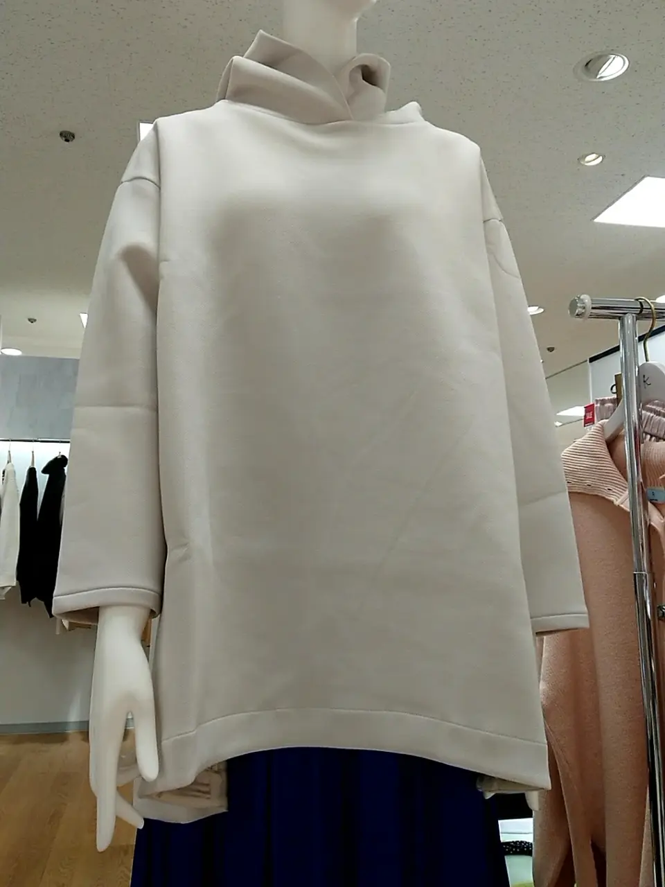 組曲 L 平良 コーディネート画像