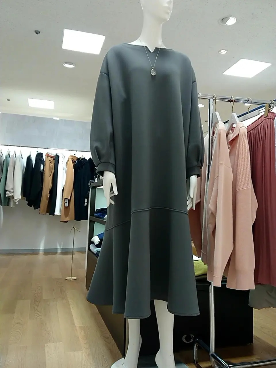 組曲 L 平良 コーディネート画像