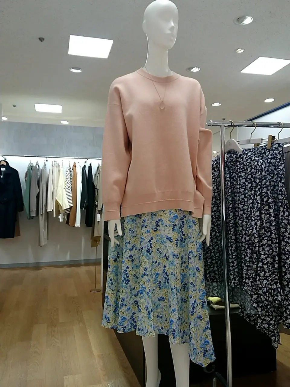 組曲 L 平良 コーディネート画像