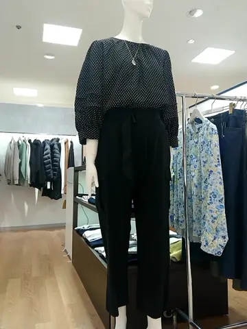 組曲 L 平良 コーディネート画像