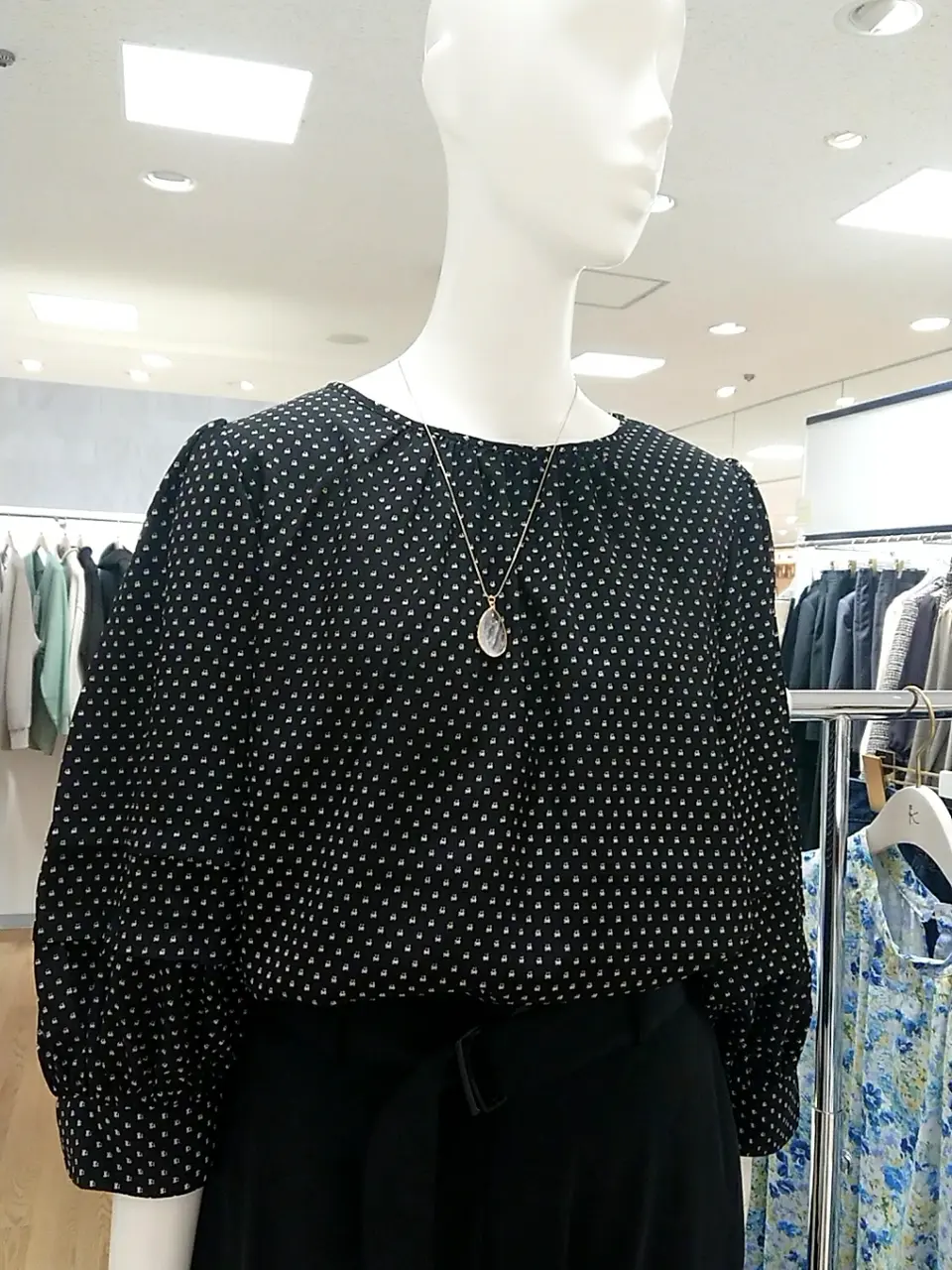 組曲 L 平良 コーディネート画像