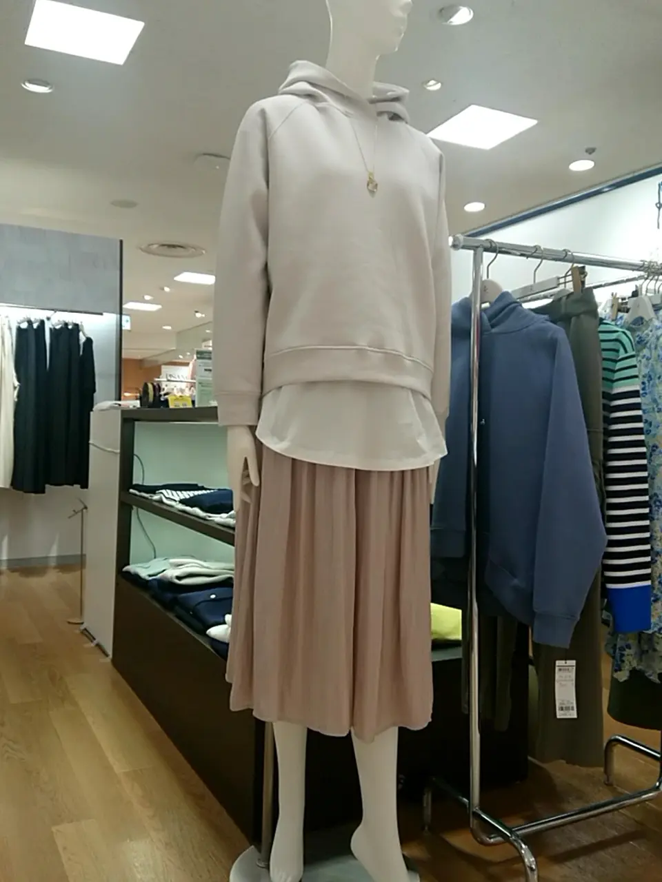 組曲 L 平良 コーディネート画像