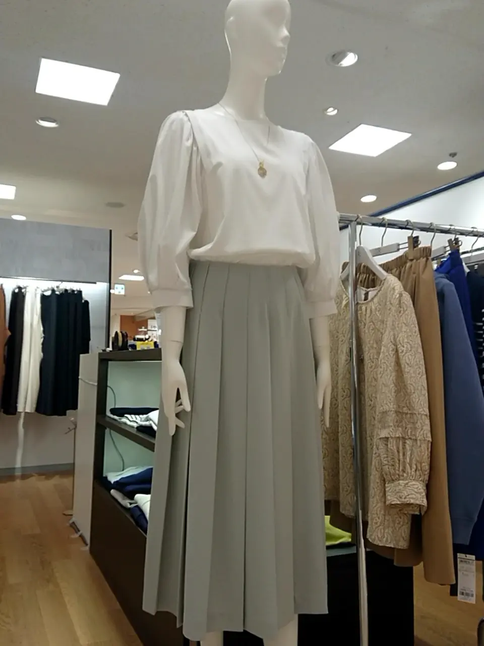 組曲 L 平良 コーディネート画像