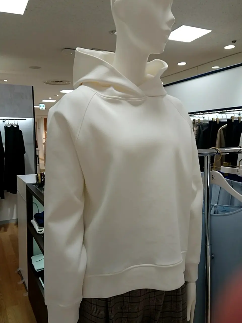 組曲 L 平良 コーディネート画像