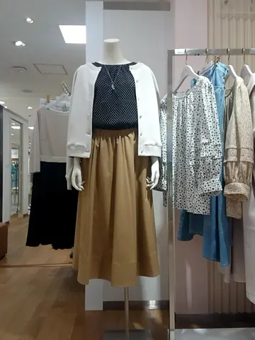 組曲 L 平良 コーディネート画像