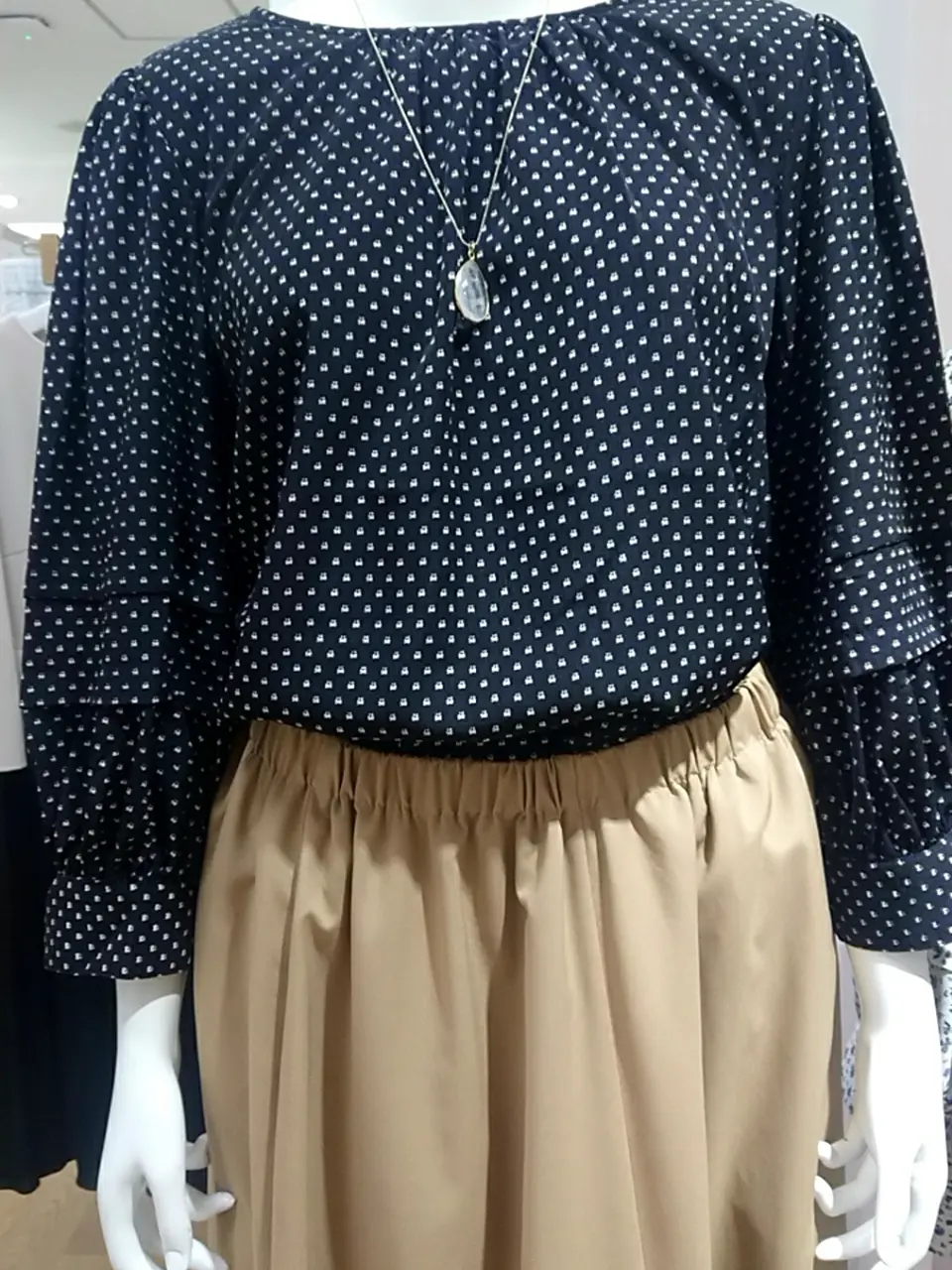 組曲 L 平良 コーディネート画像