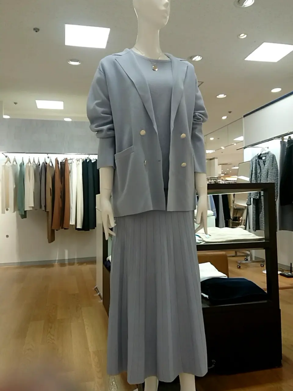 組曲 L 平良 コーディネート画像