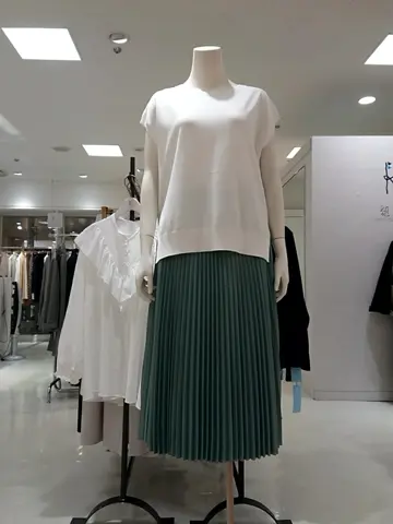 組曲 L 平良 コーディネート画像