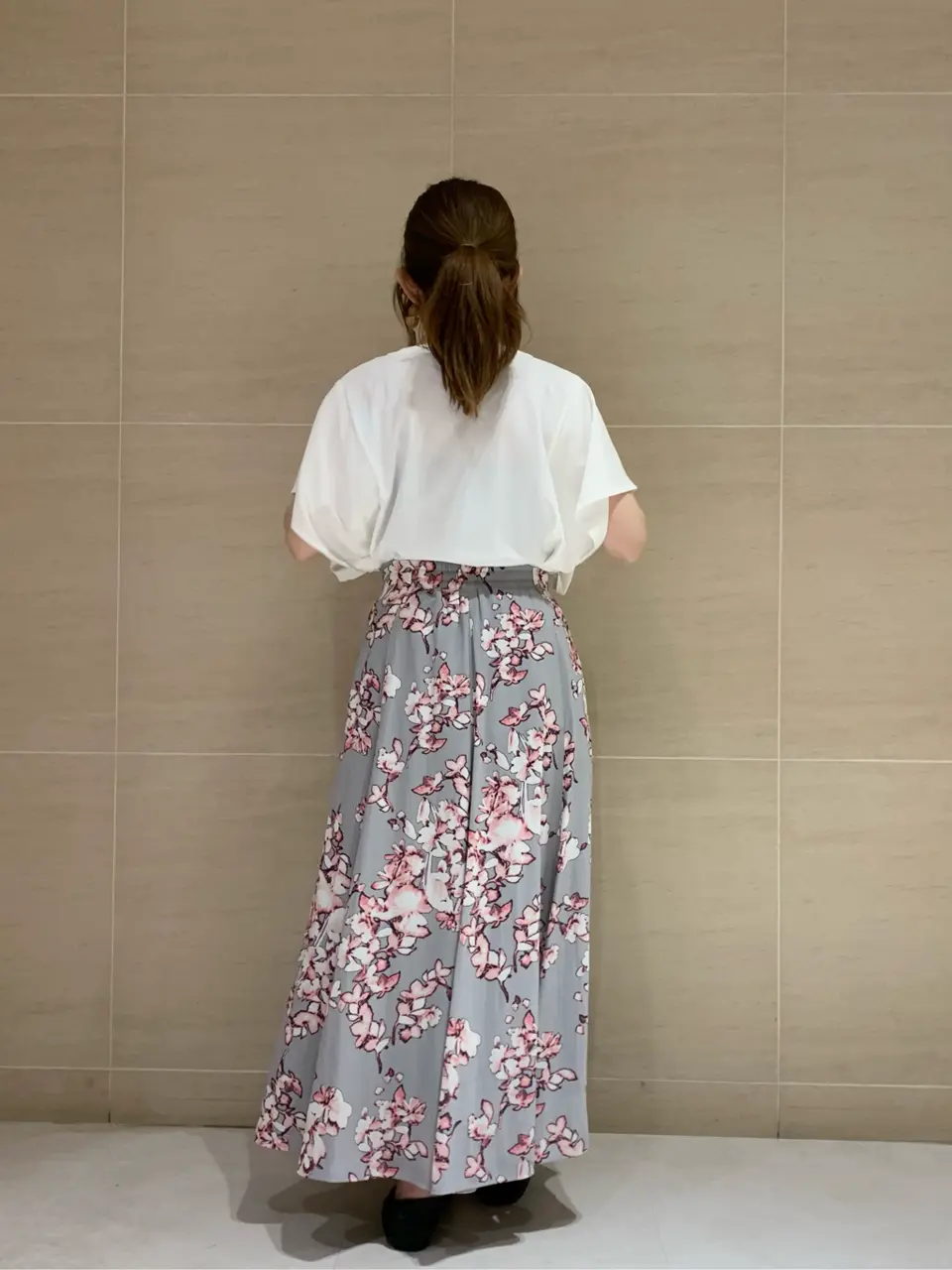 組曲 L 時本 コーディネート画像