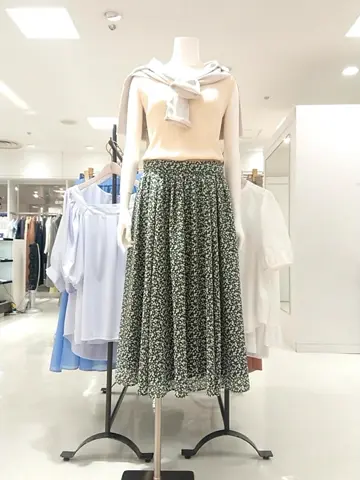 組曲 L 平良 コーディネート画像