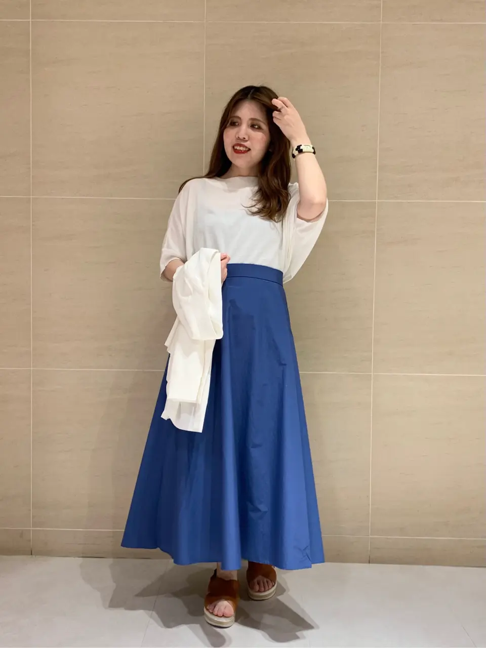 組曲 L 時本 コーディネート画像