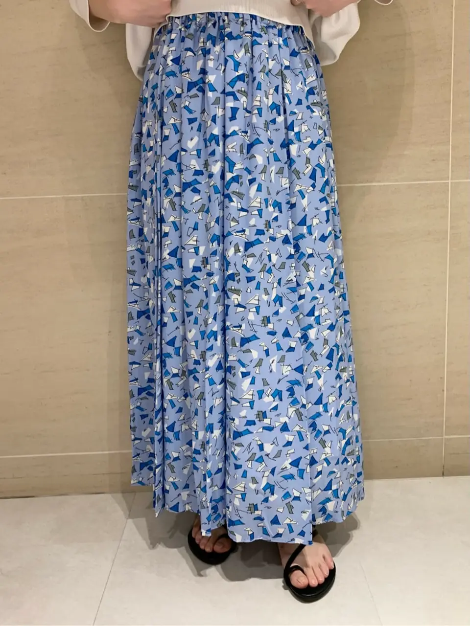 組曲 L 時本 コーディネート画像