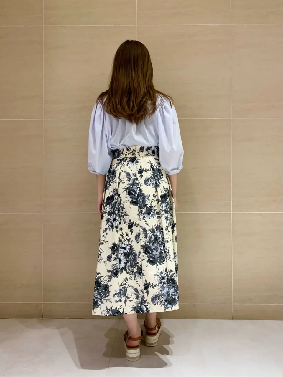 組曲 L 時本 コーディネート画像