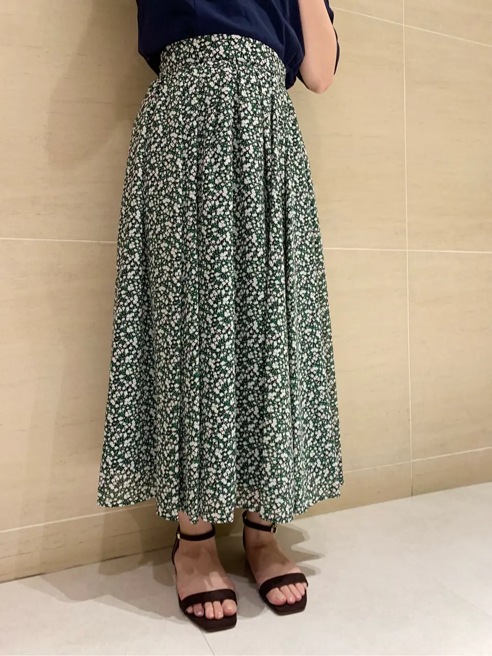 組曲 L 時本 コーディネート画像