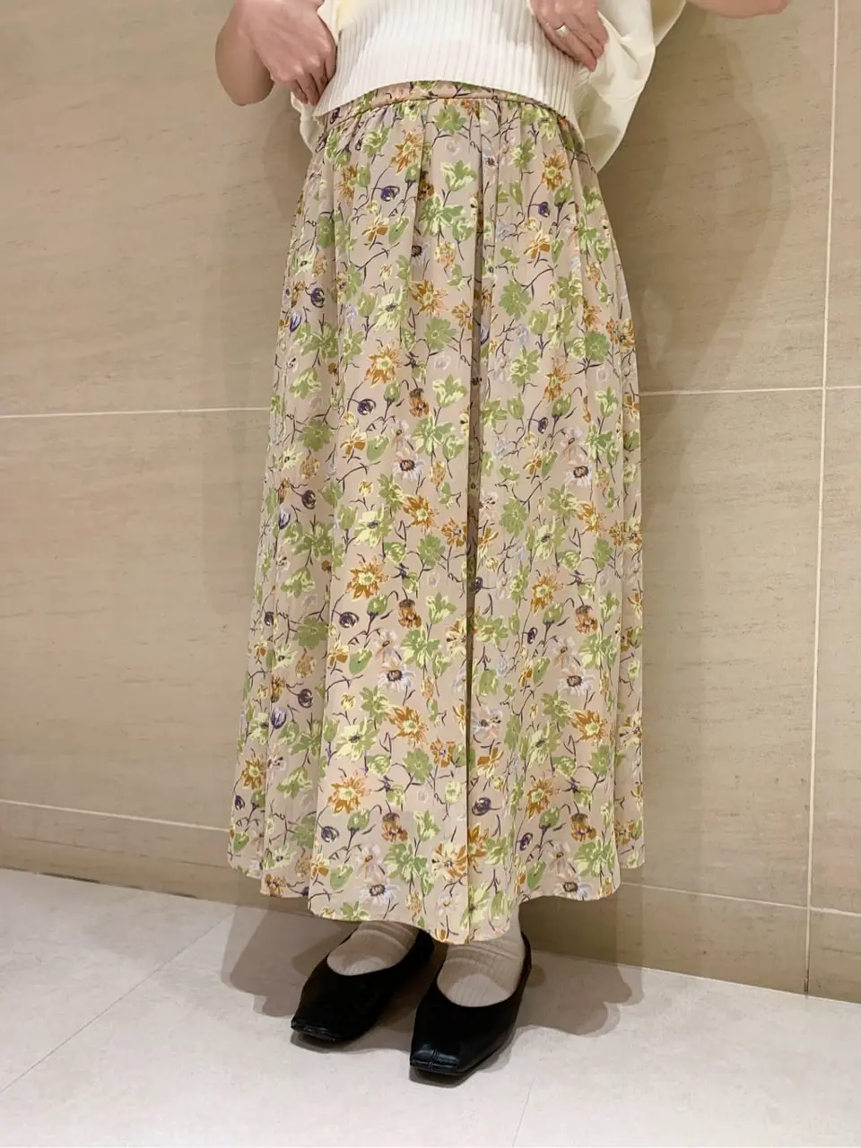 組曲 L 時本 コーディネート画像