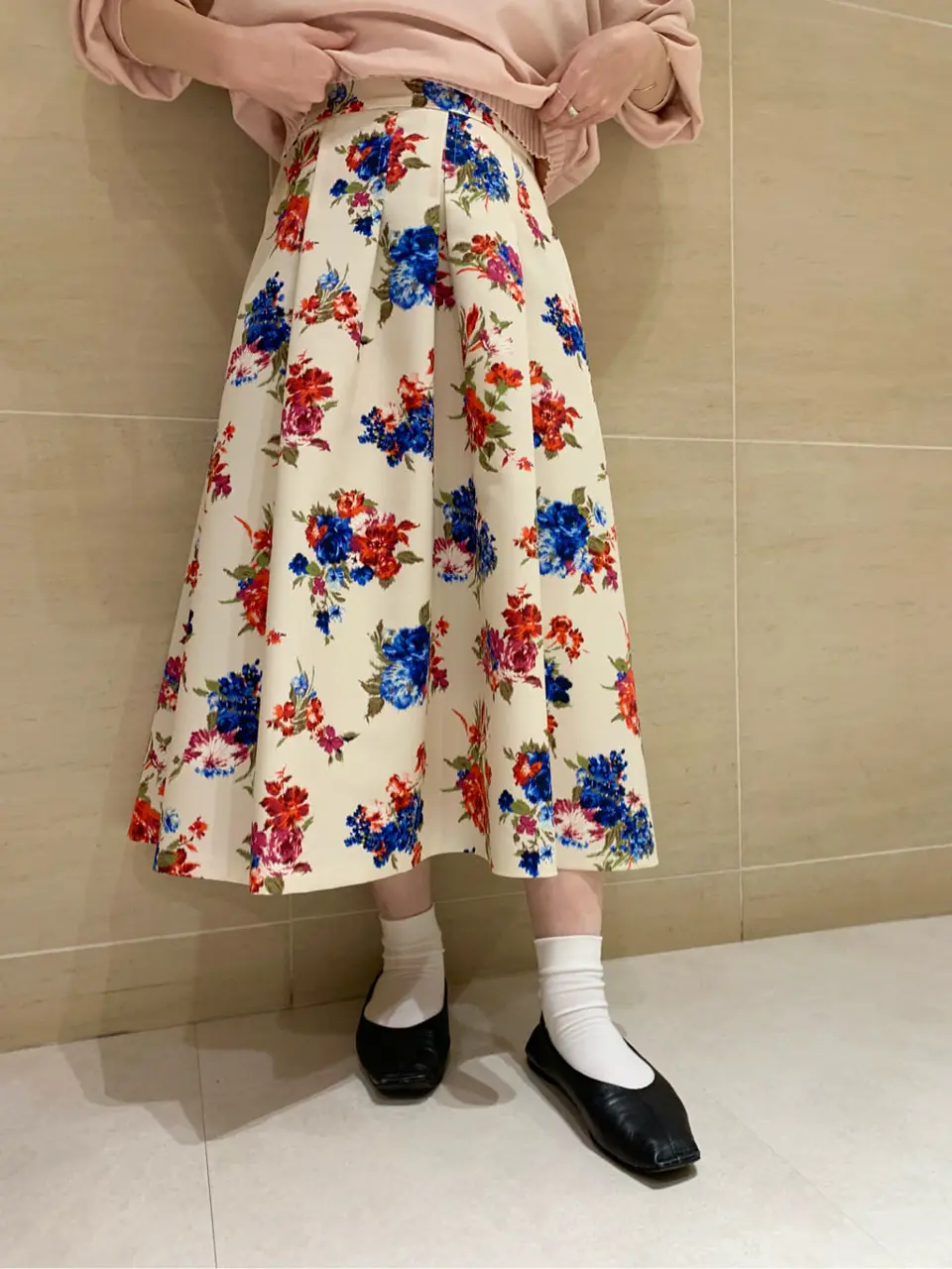 組曲 L 時本 コーディネート画像