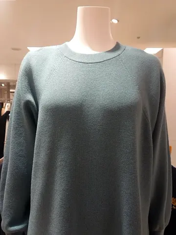 組曲 L 平良 コーディネート画像