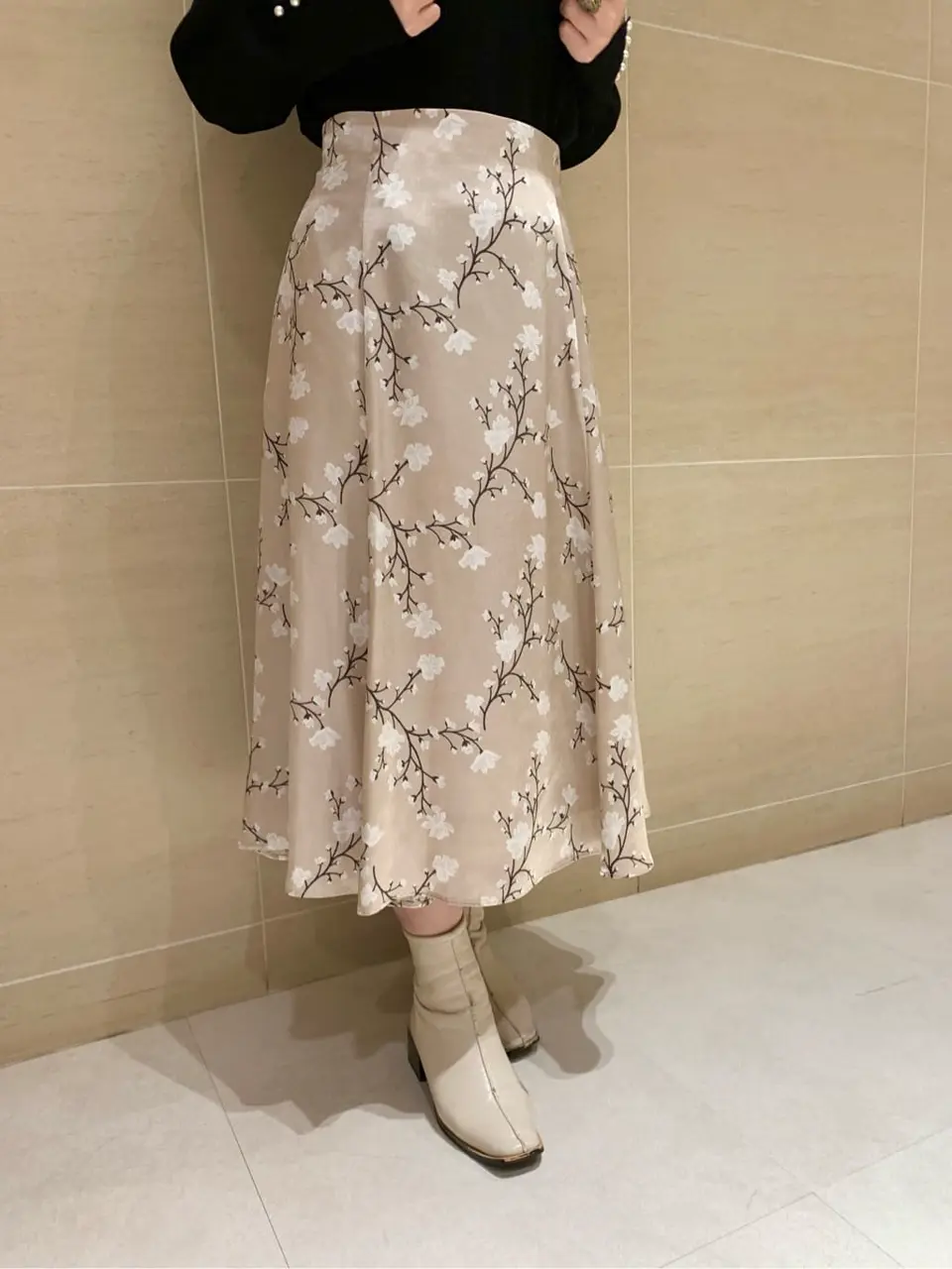 組曲 L 時本 コーディネート画像