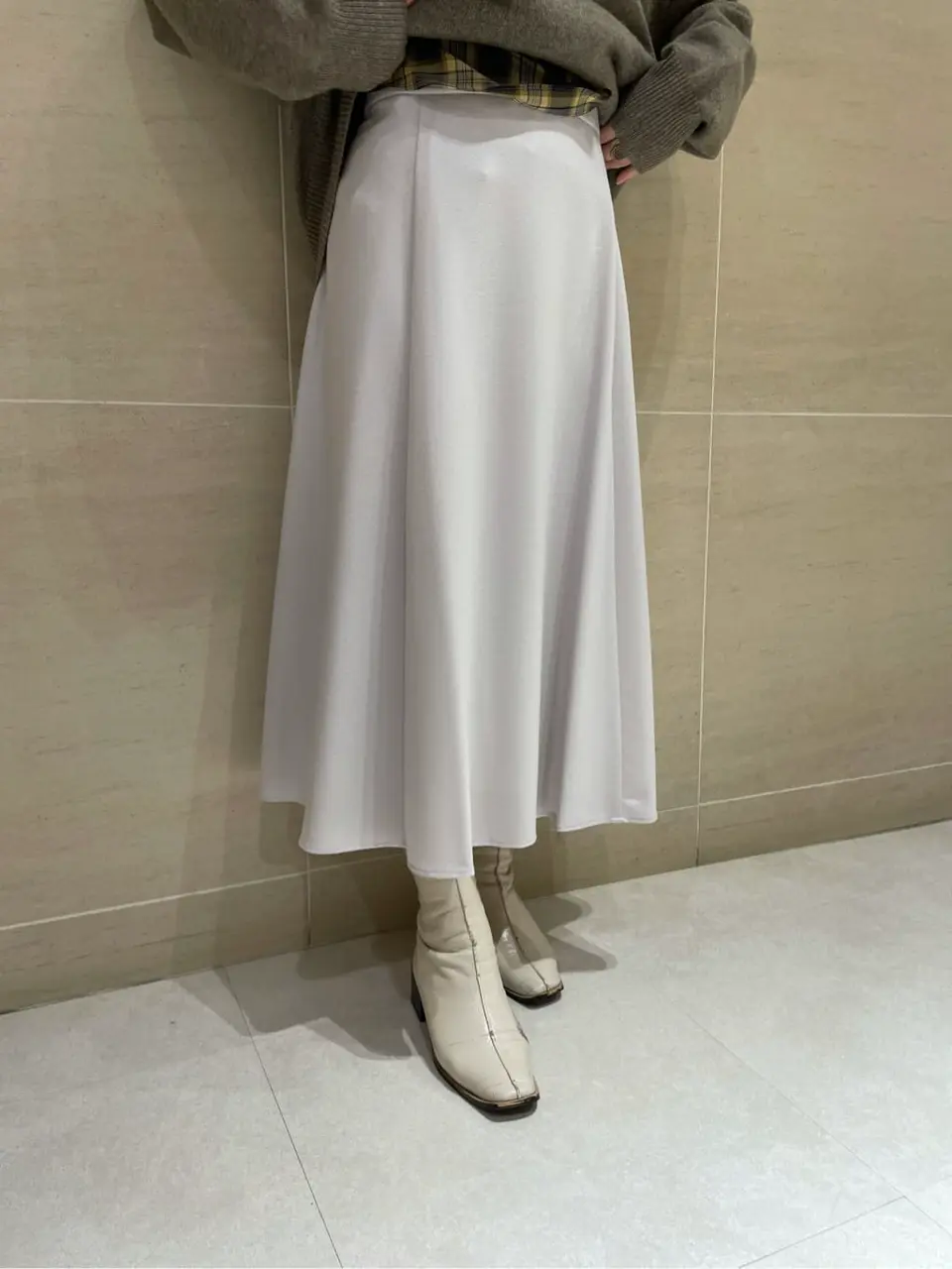 組曲 L 時本 コーディネート画像