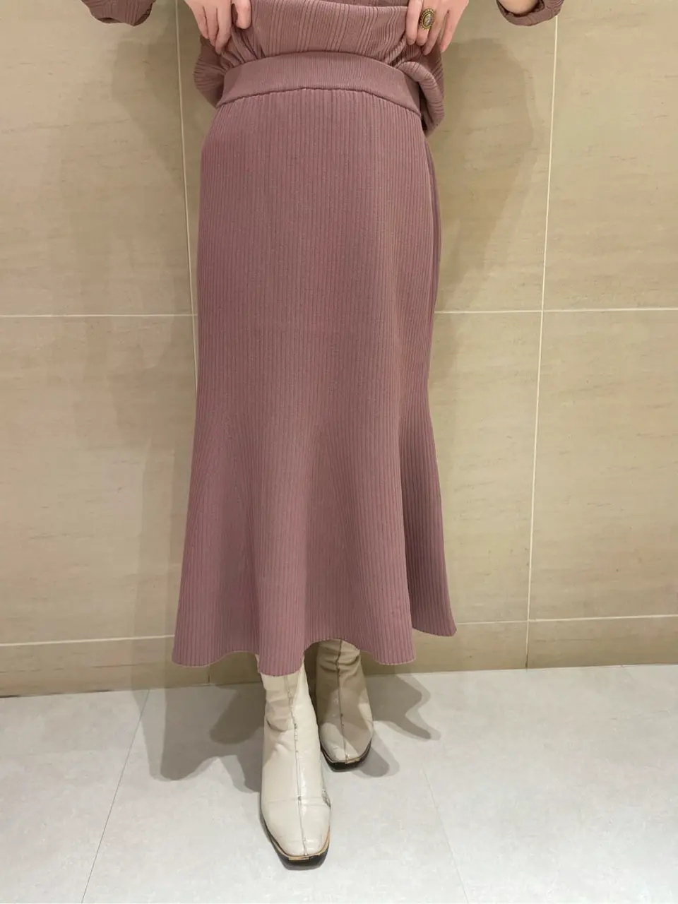 組曲 L 時本 コーディネート画像