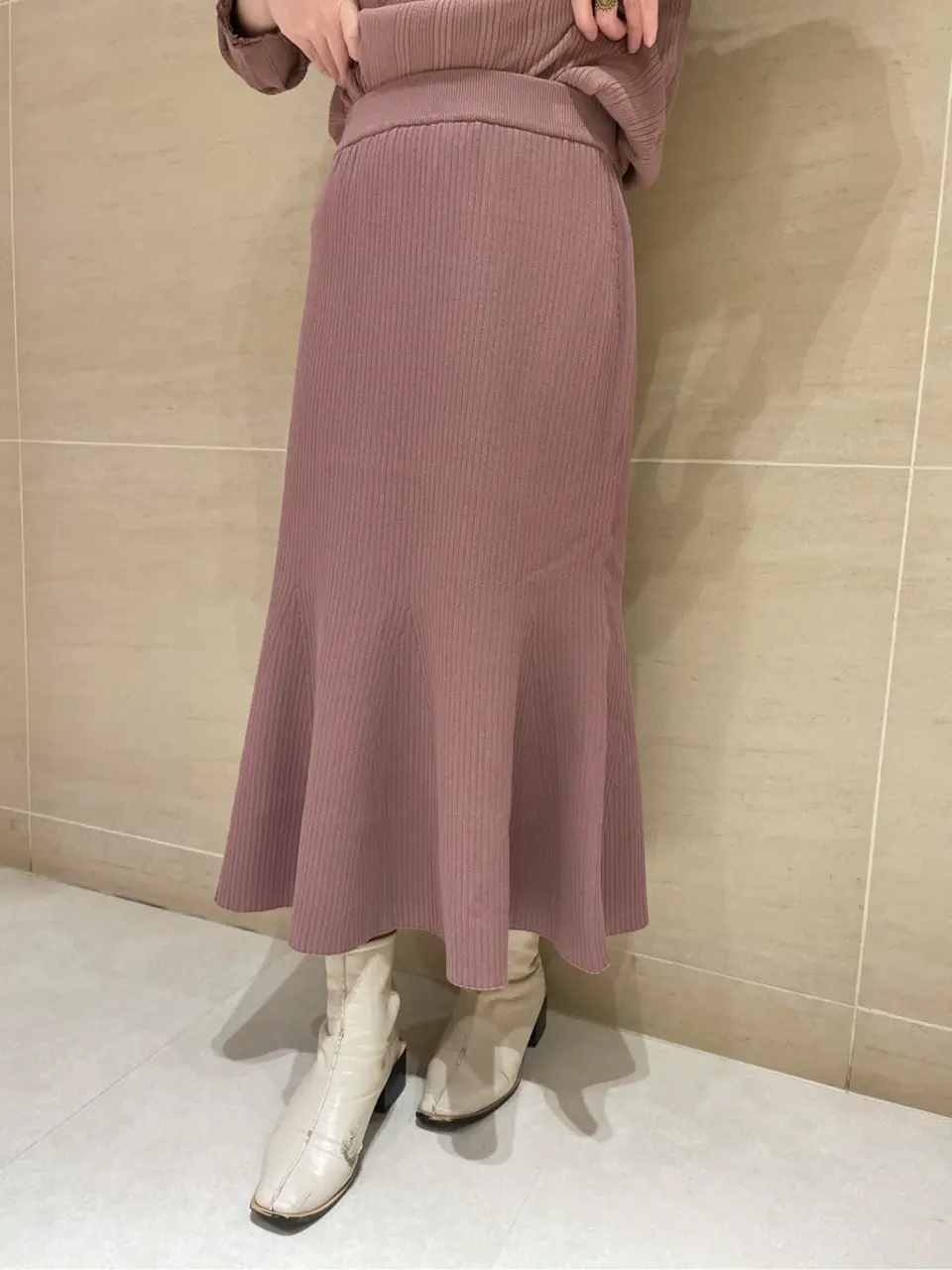 組曲 L 時本 コーディネート画像