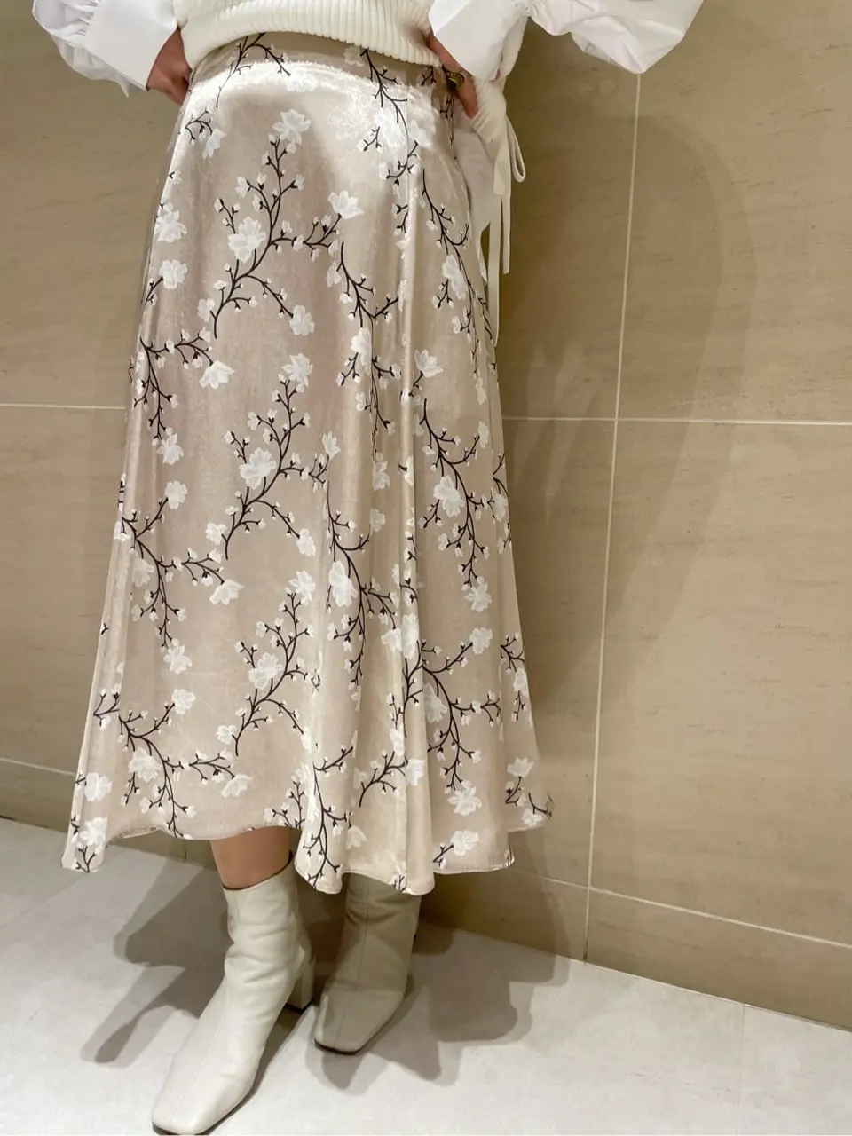 組曲 L 時本 コーディネート画像