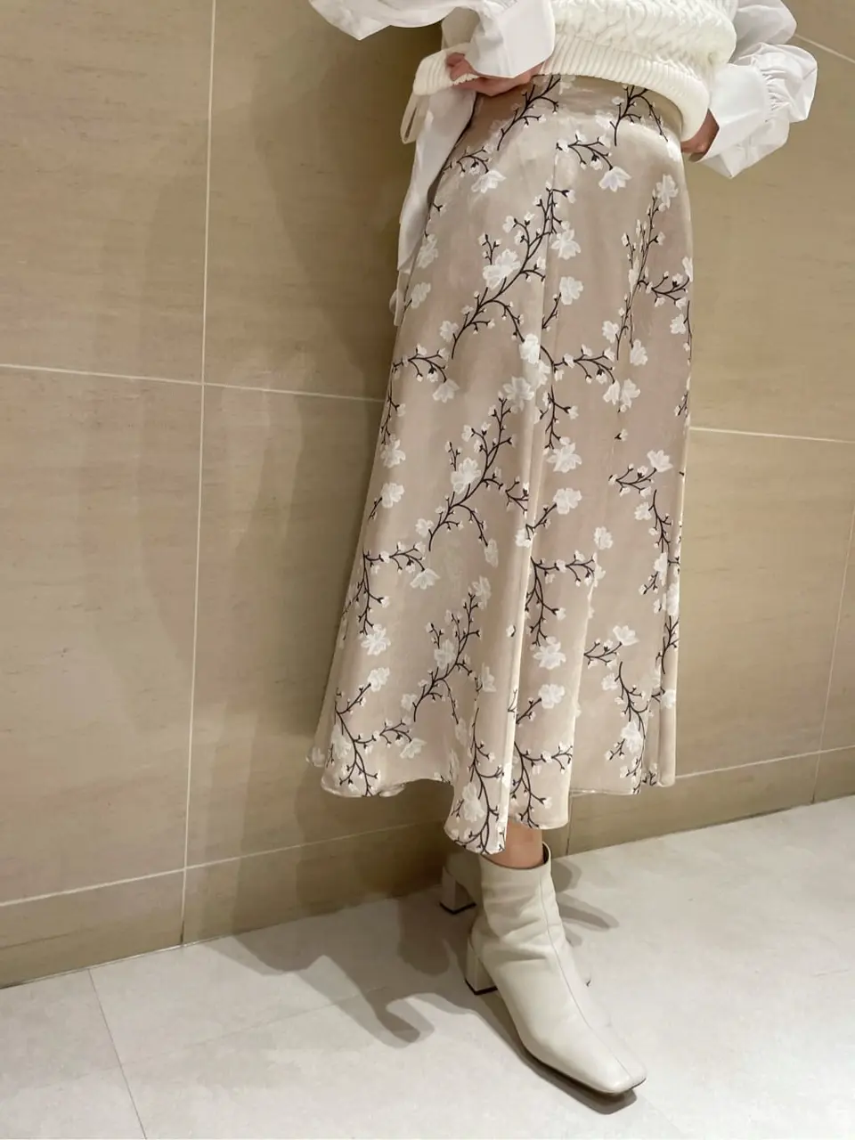 組曲 L 時本 コーディネート画像