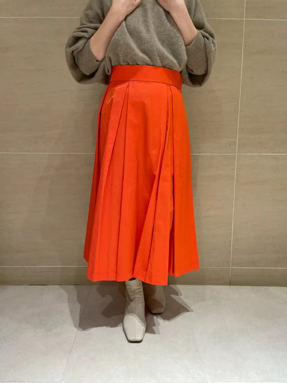 組曲 L 時本 コーディネート画像