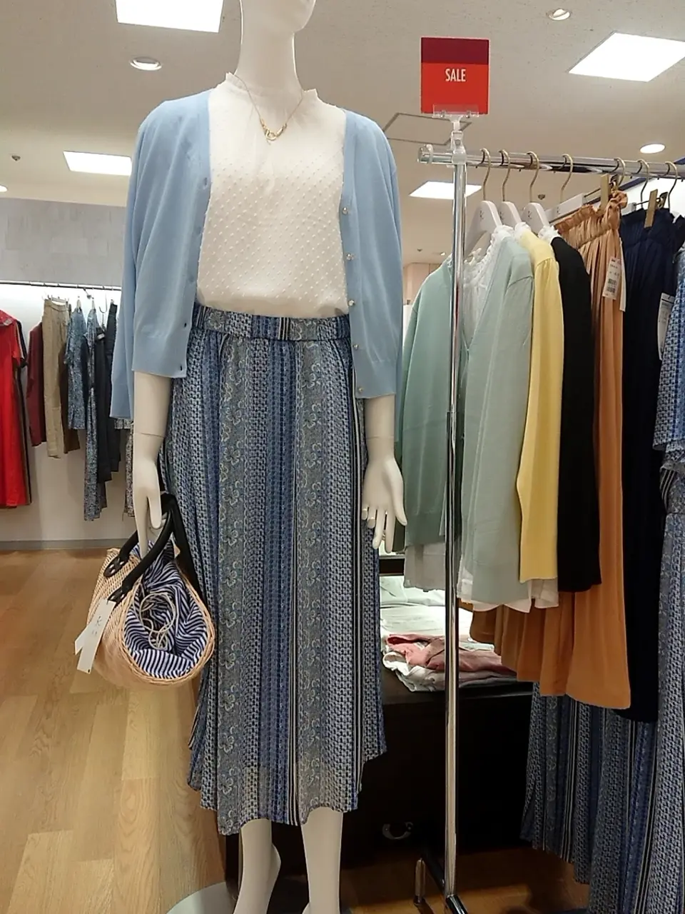 組曲 L 平良 コーディネート画像