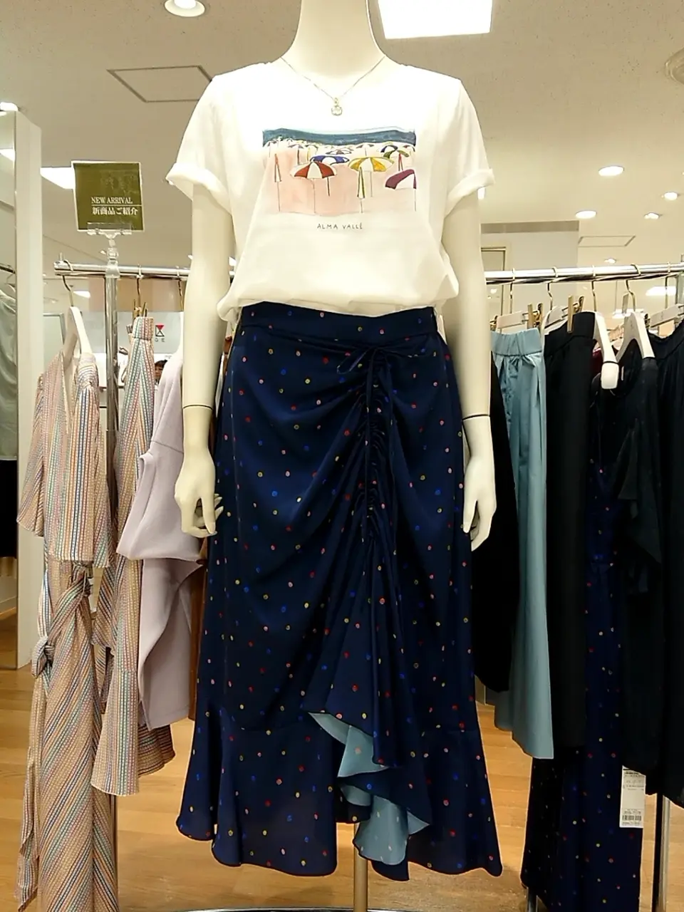 組曲 L 平良 コーディネート画像