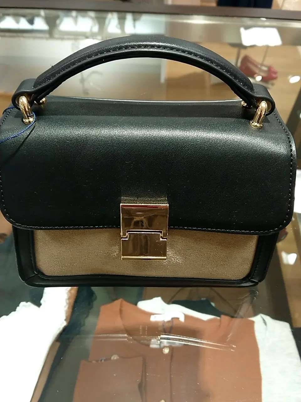 組曲 L 平良 コーディネート画像