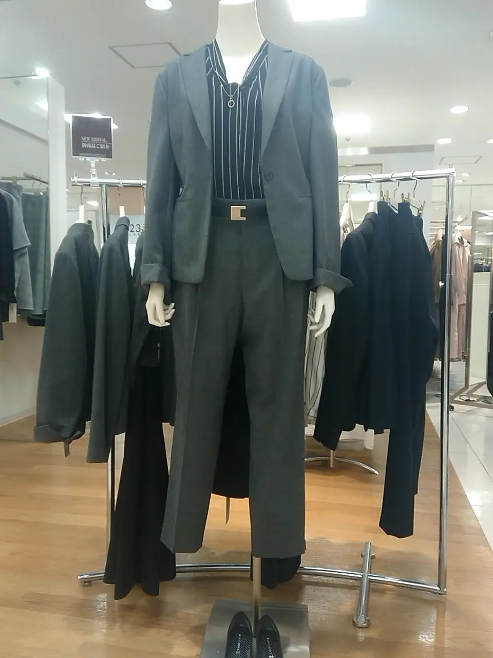 組曲 L 平良 コーディネート画像