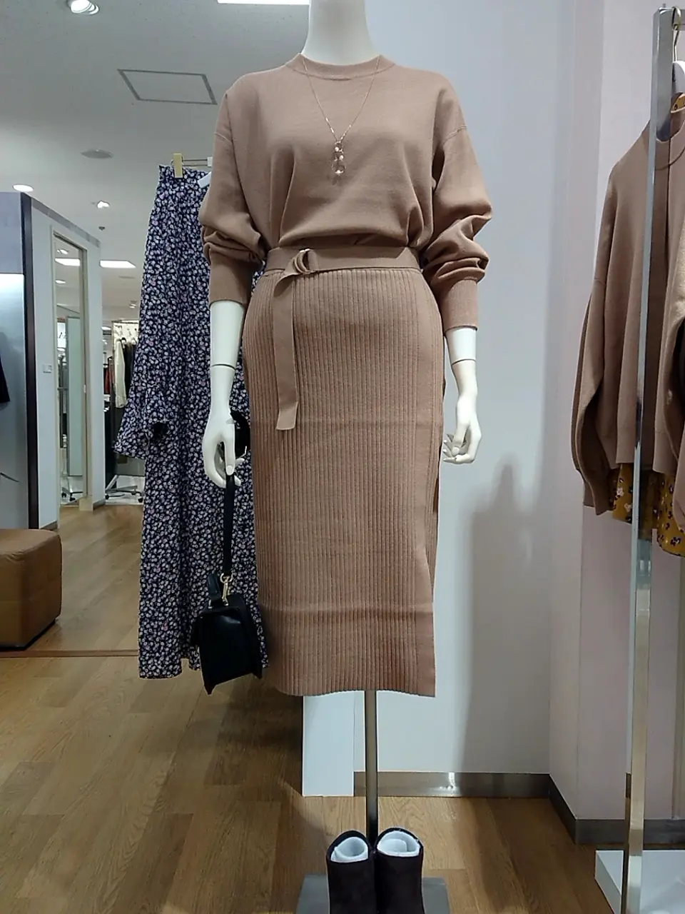 組曲 L 平良 コーディネート画像