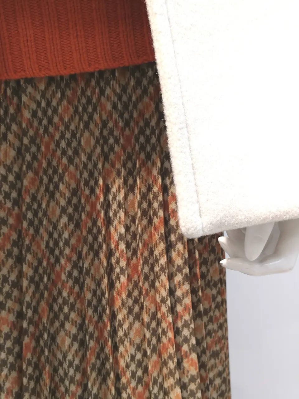 組曲 L スタッフ コーディネート画像