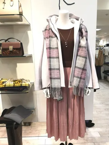 組曲 L スタッフ コーディネート画像