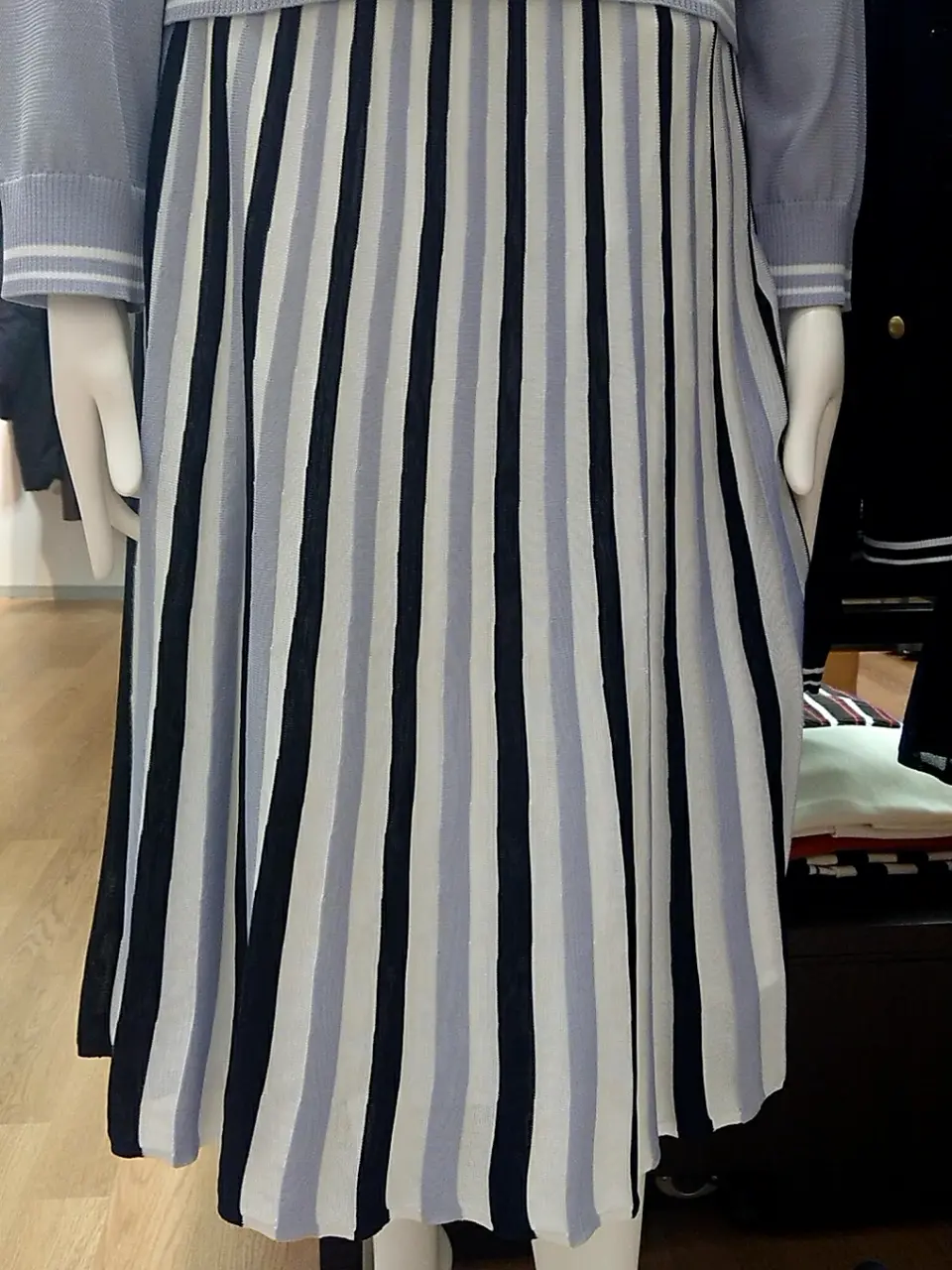 組曲 L 平良 コーディネート画像