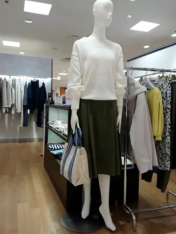 組曲 L 平良 コーディネート画像